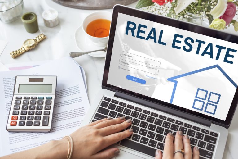 Are cash home buyers the same as traditional real estate agents?