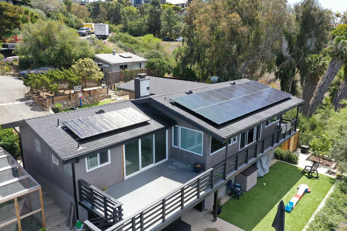 Maximize Your Solar Savings with Efficient Battery Storage