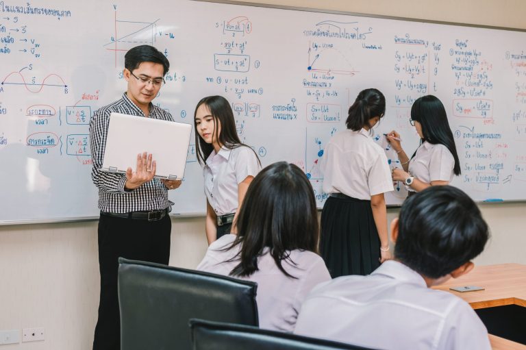 Excel in Physics with Personalized Tuition Support